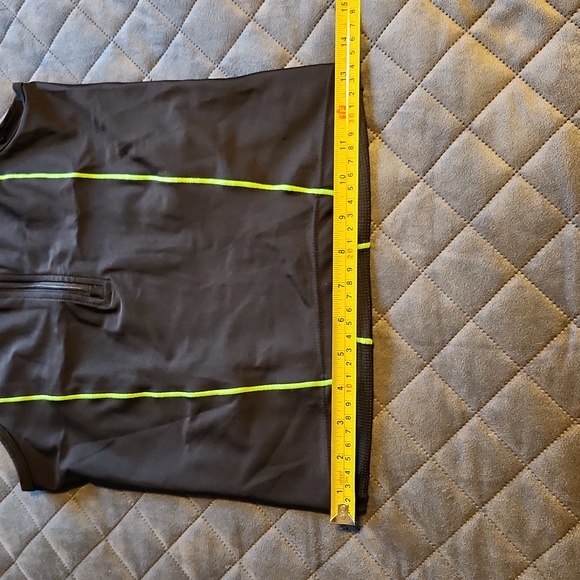 Zoot sleeveless top ☆ Small ☆ Black & Neon green. Mesh, pockets Cycling top New - Picture 12 of 16